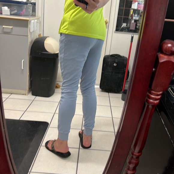 MEN’s Lounge Jogger with Avocado 🥑 design size SMALL - Picture 4 of 11